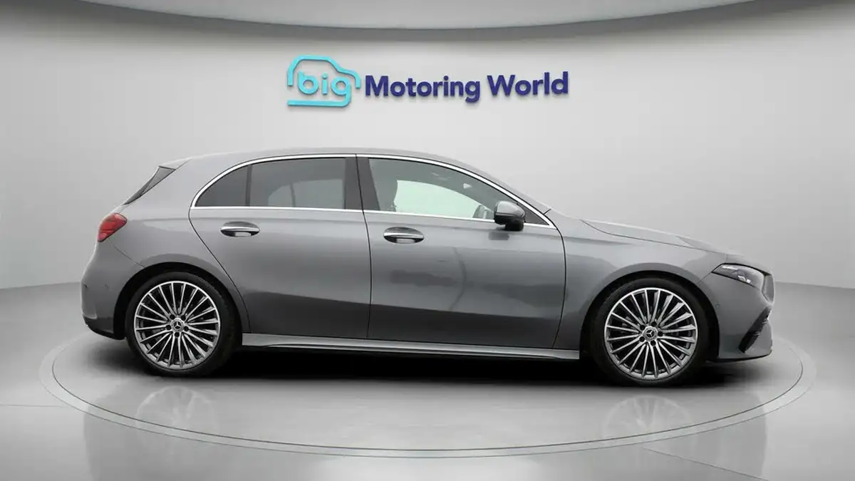 2023-mercedes-benz-a-class-13-a180-amg-line-premium-plus-hatchback-5d-7g-dct-big-8
