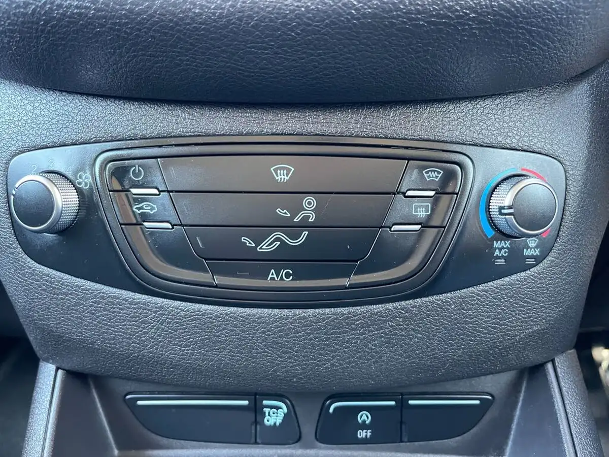 2022-ford-transit-courier-10t-limited-ecoboost-big-20