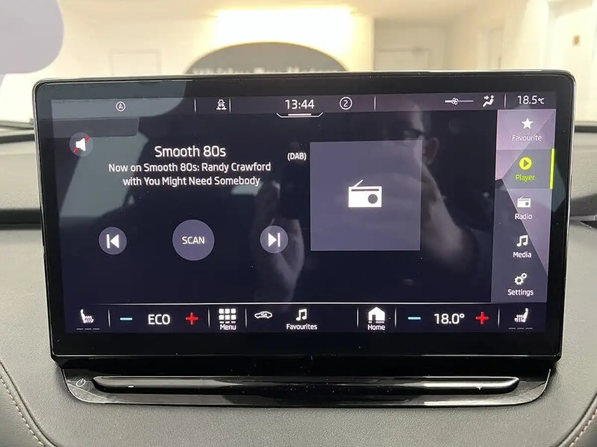 2022-skoda-enyaq-e-60-big-15