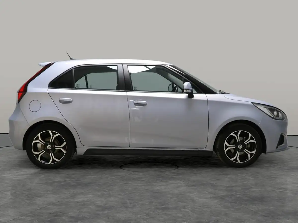 2023-mg-mg3-15-vti-tech-exclusive-nav-big-11