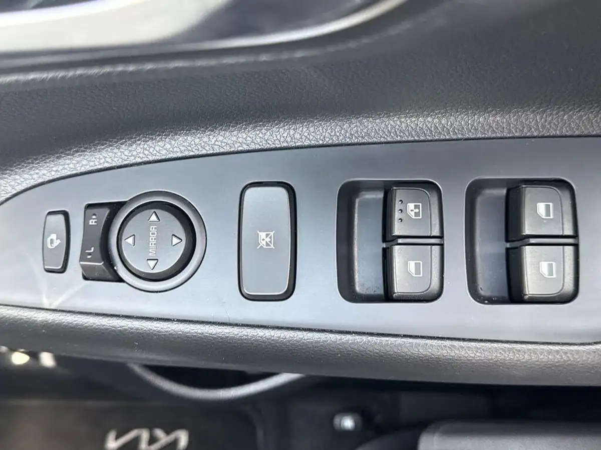 2024-kia-stonic-10-t-gdi-3-98bhp-big-25