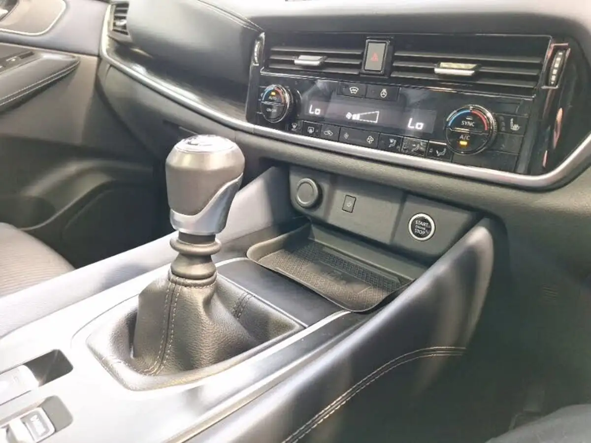 2022-nissan-qashqai-13-dig-t-tekna-140ps-mild-hybrid-big-10