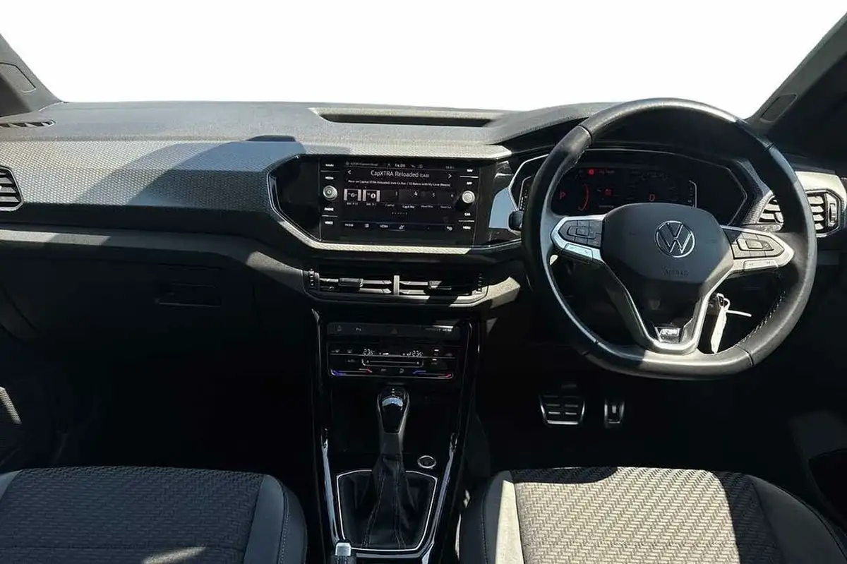 2022-volkswagen-t-cross-15-tsi-r-line-big-9