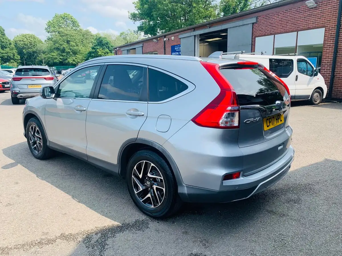 2017-honda-cr-v-16i-dtec-se-plus-navi-120ps-2wdss-big-9