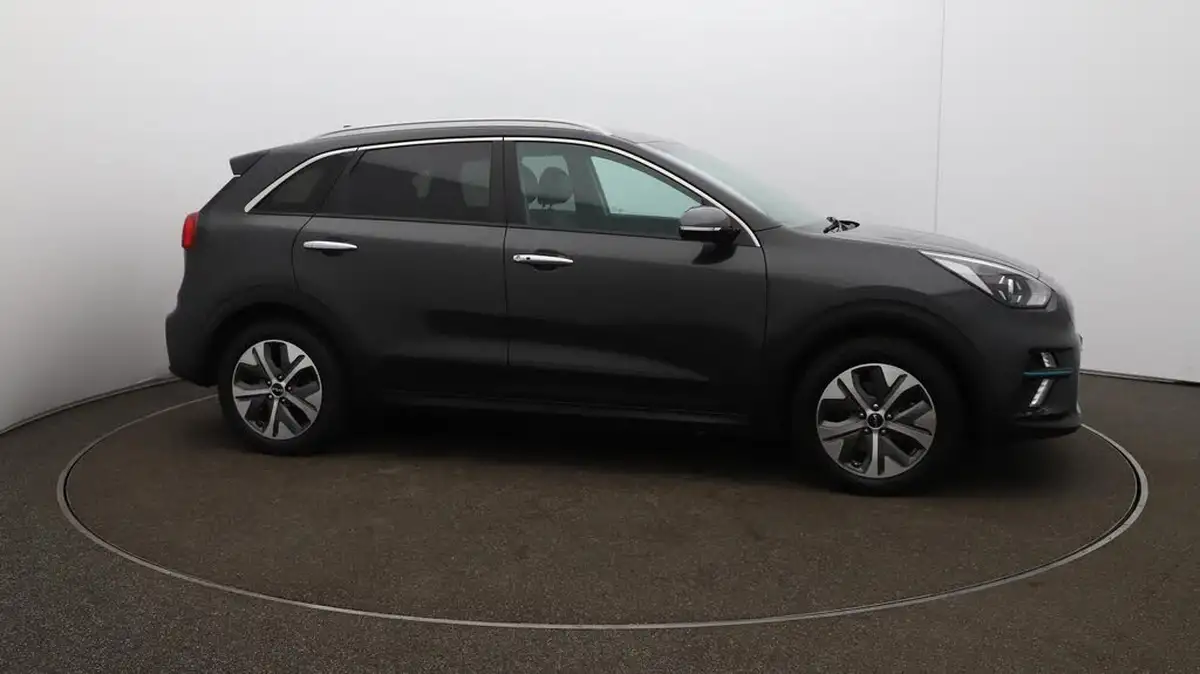 2022-kia-niro-ev-e-3-big-48