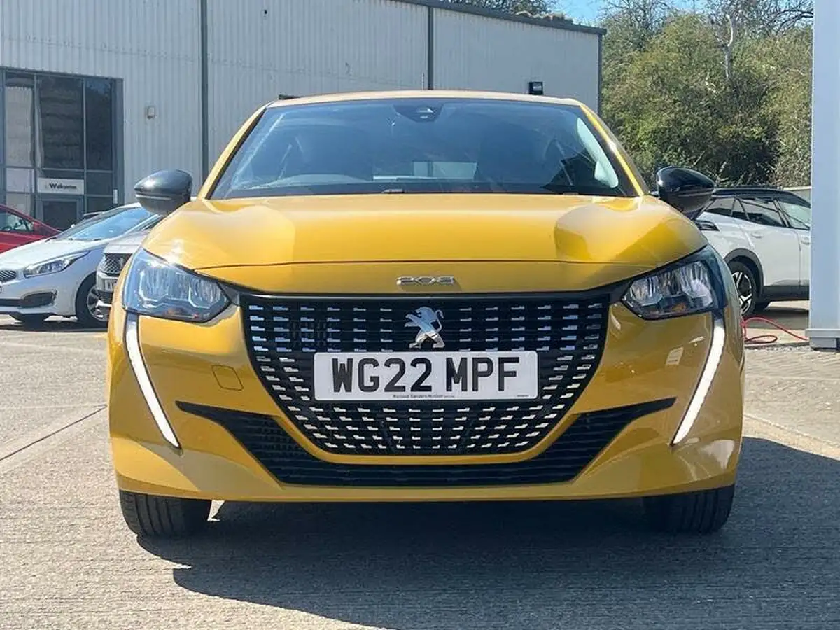 2022-peugeot-208-12-puretech-active-premium-100bhp-big-7