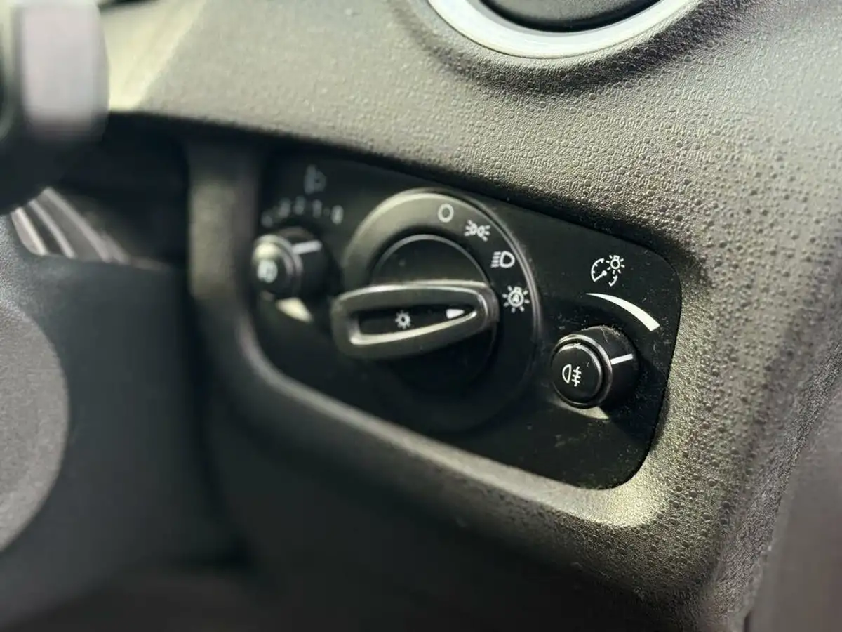 2014-ford-fiesta-16-st-3-big-24