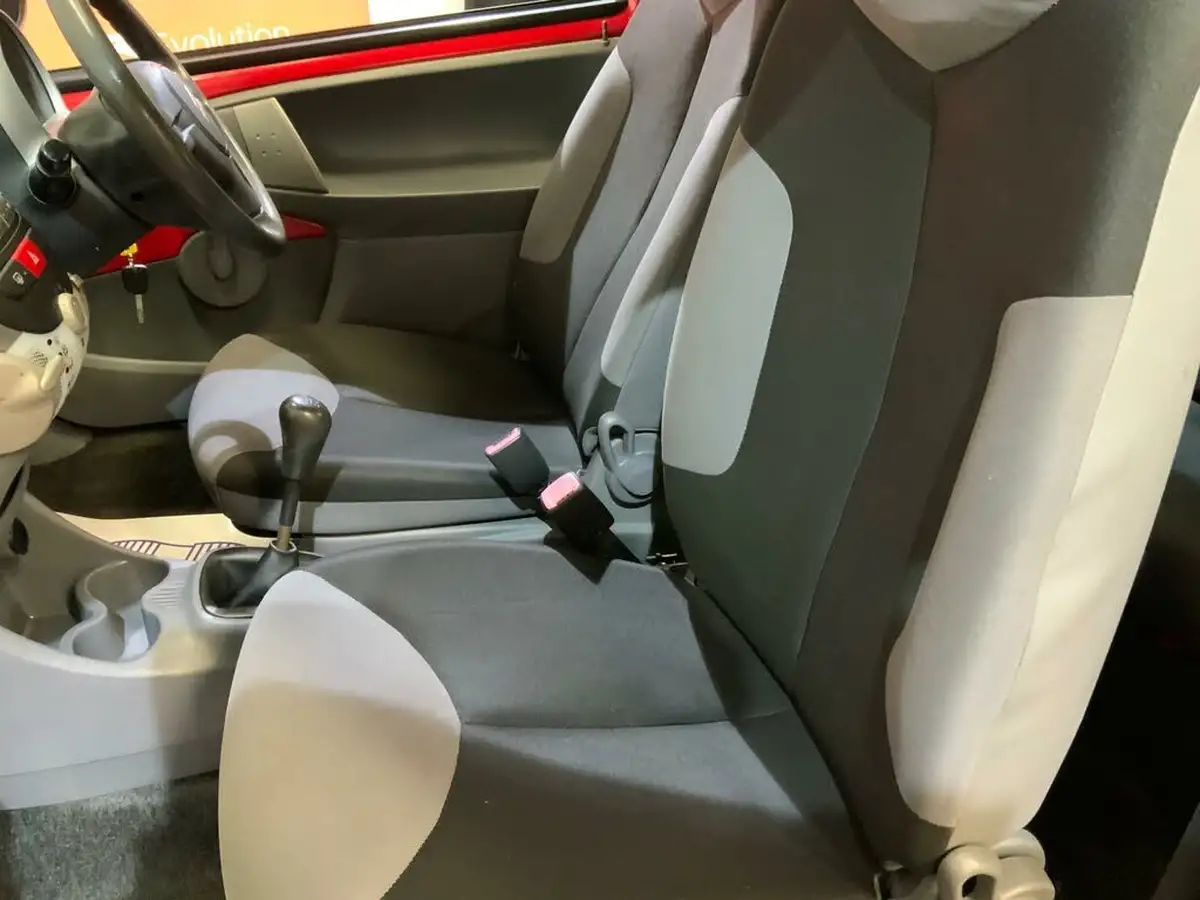 2009-citroen-c1-10-vt-3d-big-17