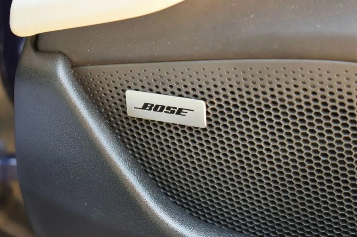 2022-porsche-taycan-e-base-476ps-performance-battery-plus-big-25