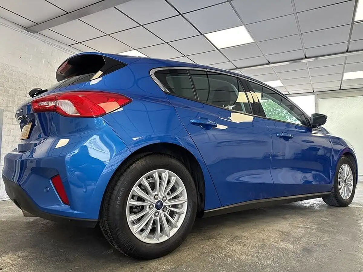 2019-ford-focus-10t-titanium-hatchback-big-7