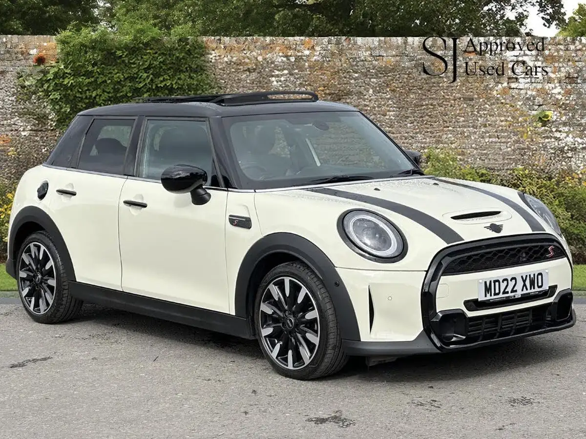 2022-mini-cooper-20-cooper-s-exclusive-premium-hatchback-5d-auto-big-0