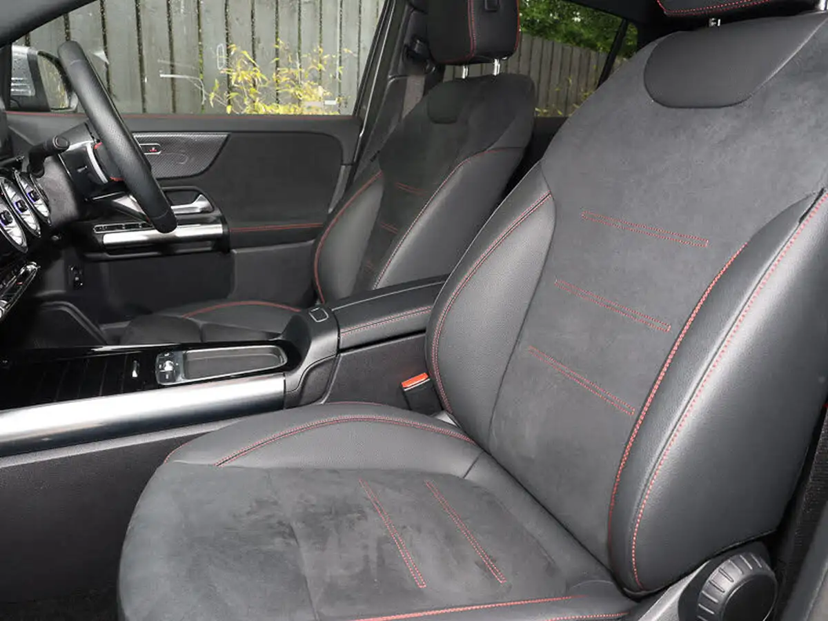 2024-mercedes-benz-gla-class-13-gla-200-amg-line-executive-big-9