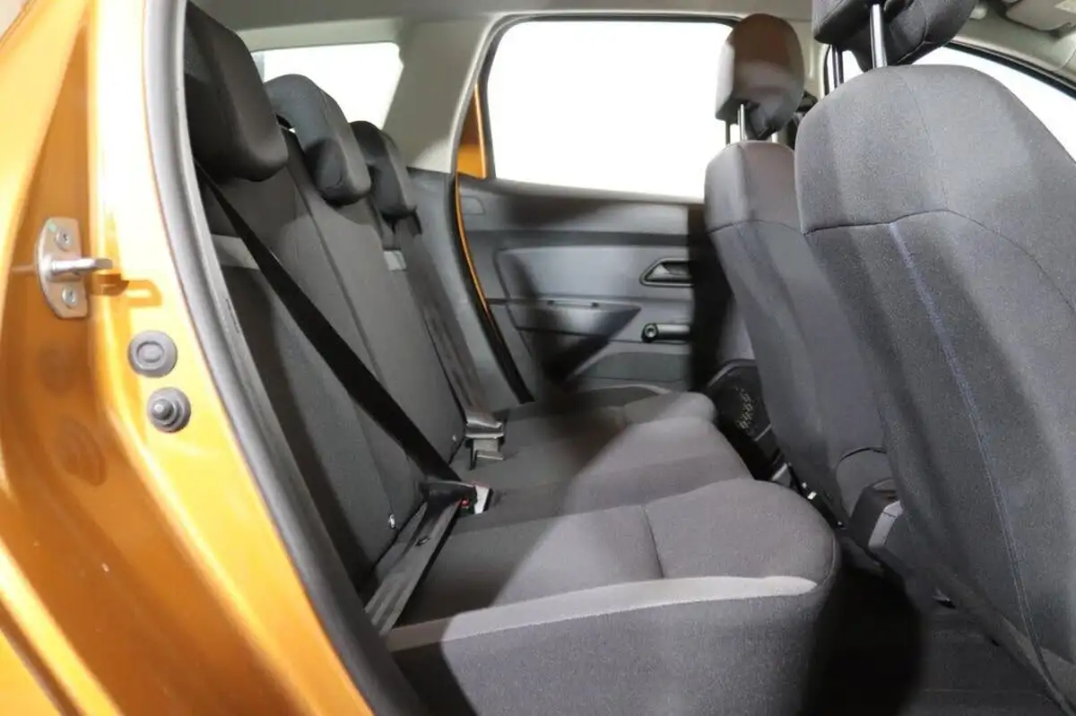 2018-dacia-duster-15dci-essential-big-39
