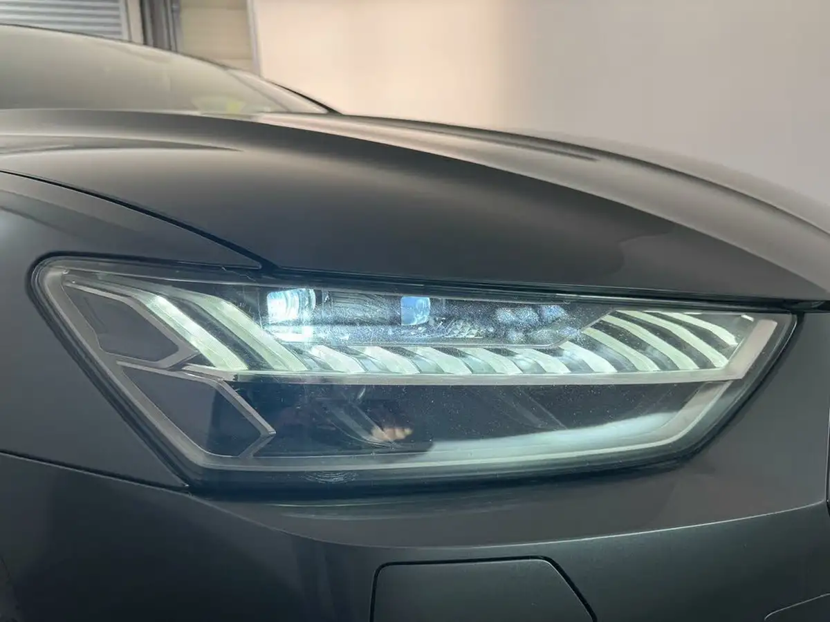 2020-audi-a7-20-55-tfsi-e-competition-big-51