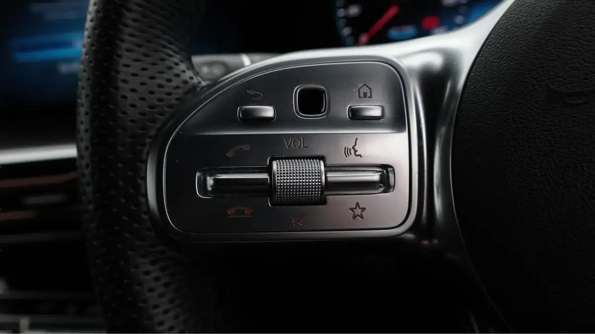 2021-mercedes-benz-eqc-e-eqc-400-amg-line-big-24
