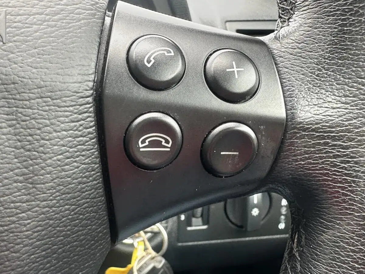 2011-mercedes-benz-a-class-15-a160-elegance-se-cvt-big-24