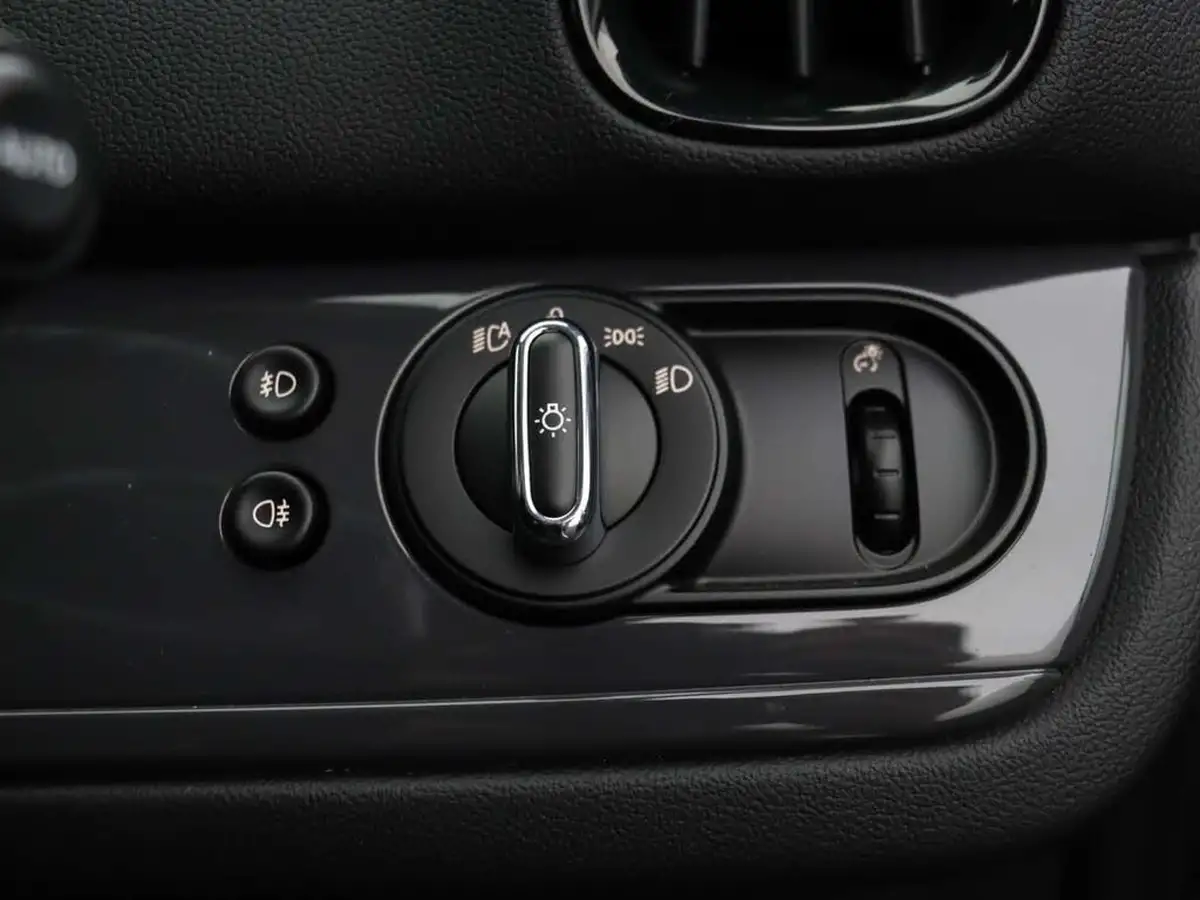 2020-mini-countryman-15-cooper-classic-auto-big-40