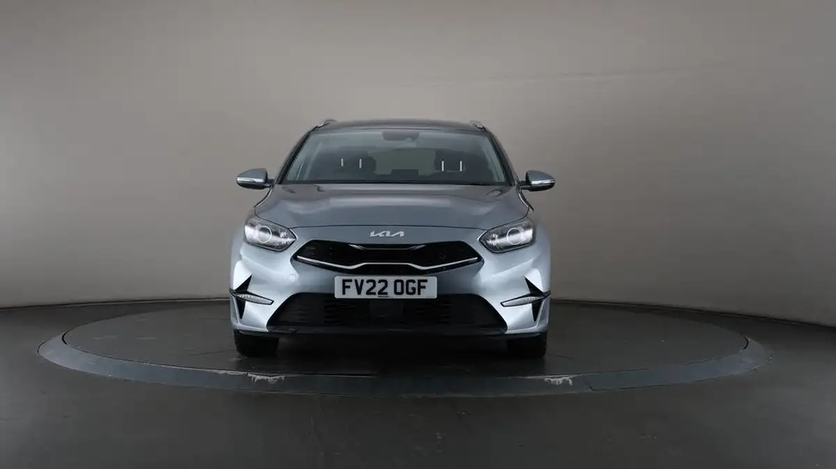 2022-kia-ceed-15-t-gdi-3-sportswagon-big-48