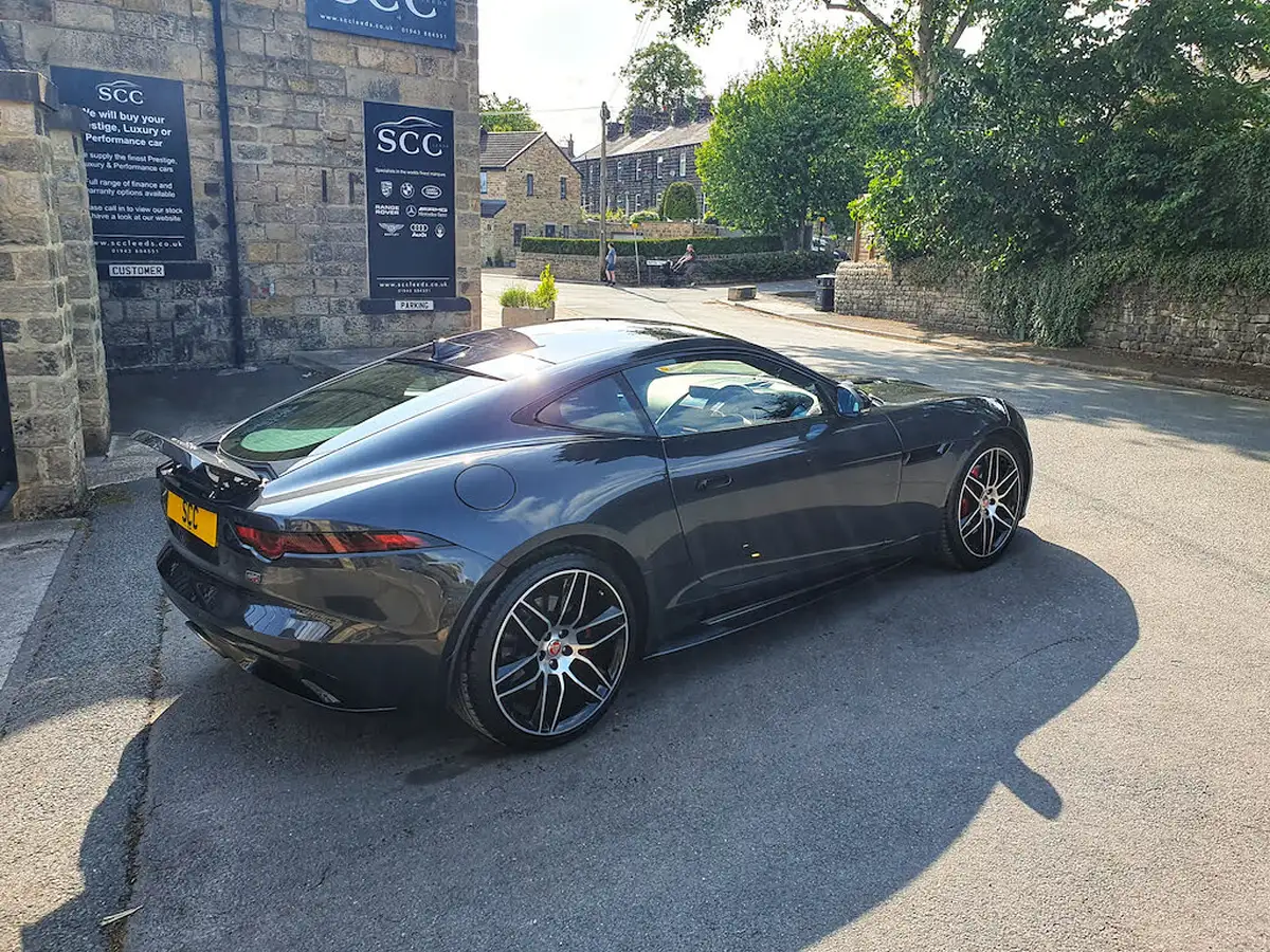 2019-jaguar-f-type-20-i4-chequered-flag-coupe-big-8