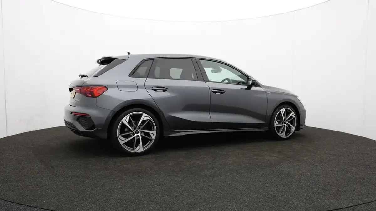 2022-audi-a3-15-35-tfsi-edition-1-sportback-5d-big-36