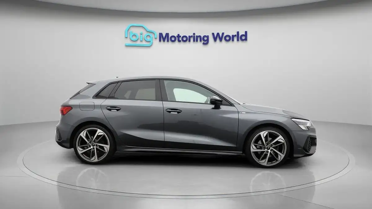2022-audi-a3-15-35-tfsi-edition-1-sportback-5d-big-8
