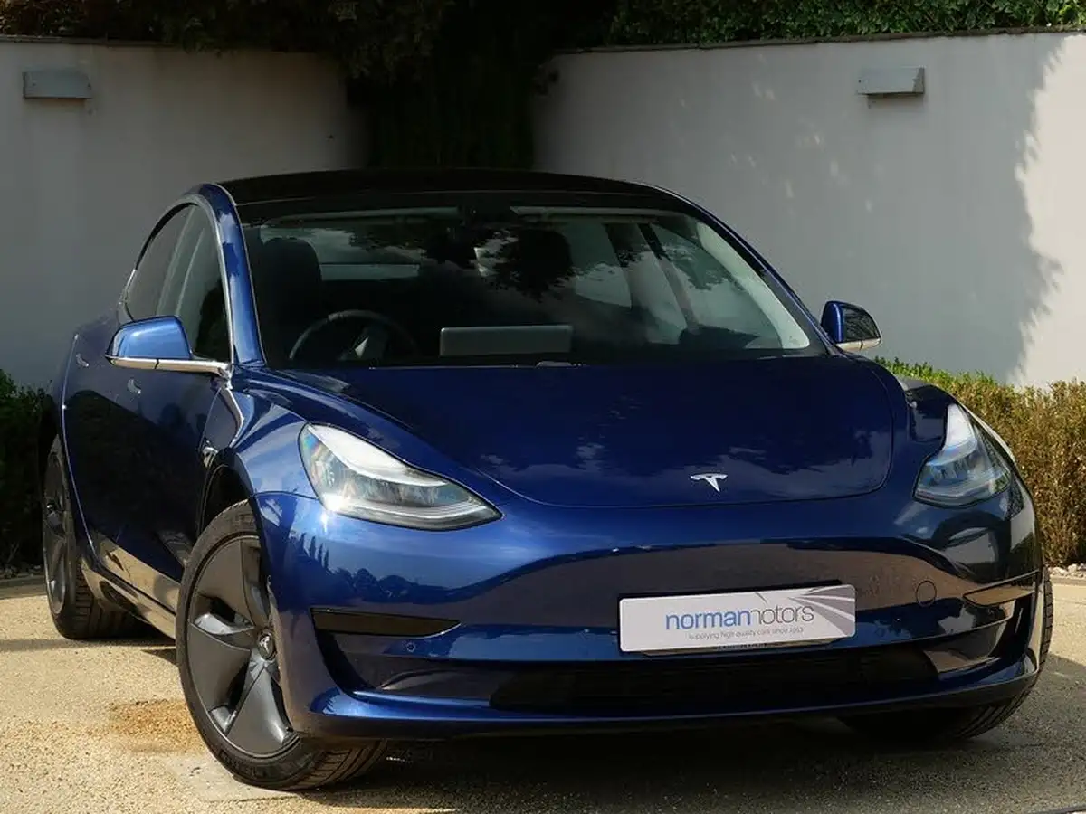 2020-tesla-model-3-e-standard-plus-big-7