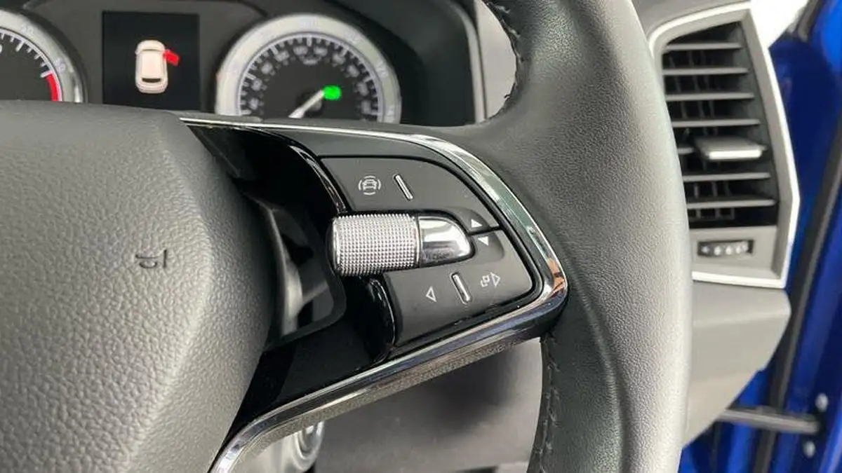 2021-skoda-karoq-15-tsi-se-l-dsg-big-20