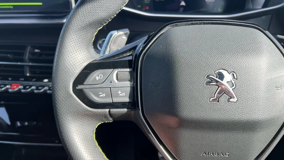 2022-peugeot-208-12-puretech-gt-100bhp-eat8-big-22