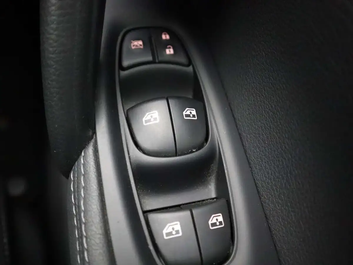 2019-nissan-qashqai-15dci-acenta-premium-heat-pack-big-36
