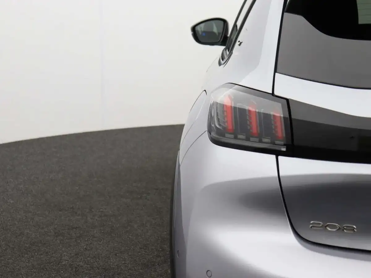 2022-peugeot-208-12-puretech-gt-premium-130bhp-eat8-big-53