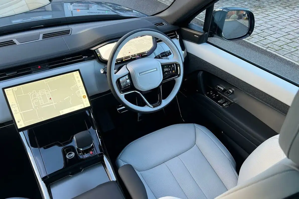 2025-land-rover-range-rover-sport-30-d300-dynamic-se-big-24