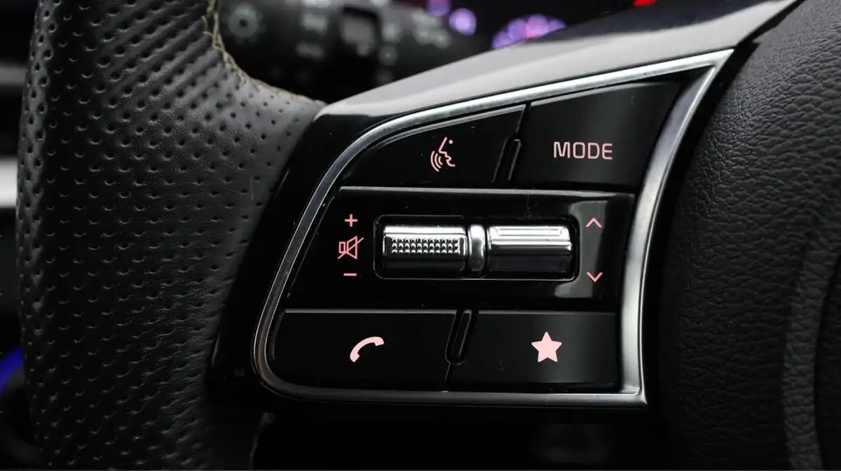 2022-kia-ceed-15-t-gdi-gt-line-big-23