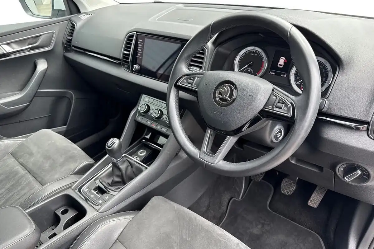 2020-skoda-karoq-15-tsi-se-l-big-7