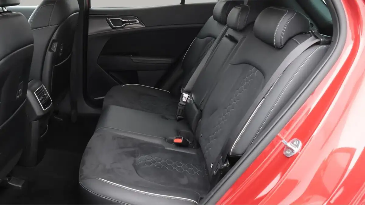 2022-kia-sportage-16-t-gdi-gt-line-148bhp-1598cc-big-16