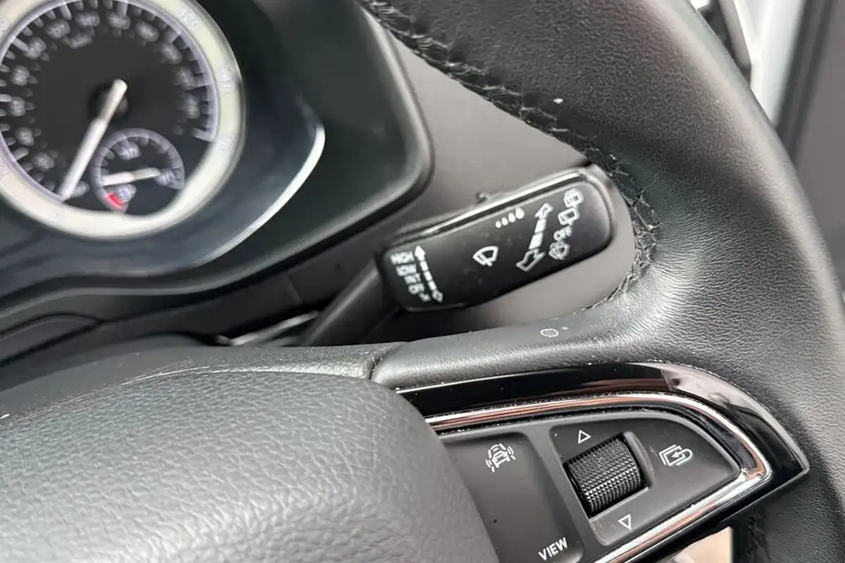 2020-skoda-karoq-15-tsi-se-l-big-59