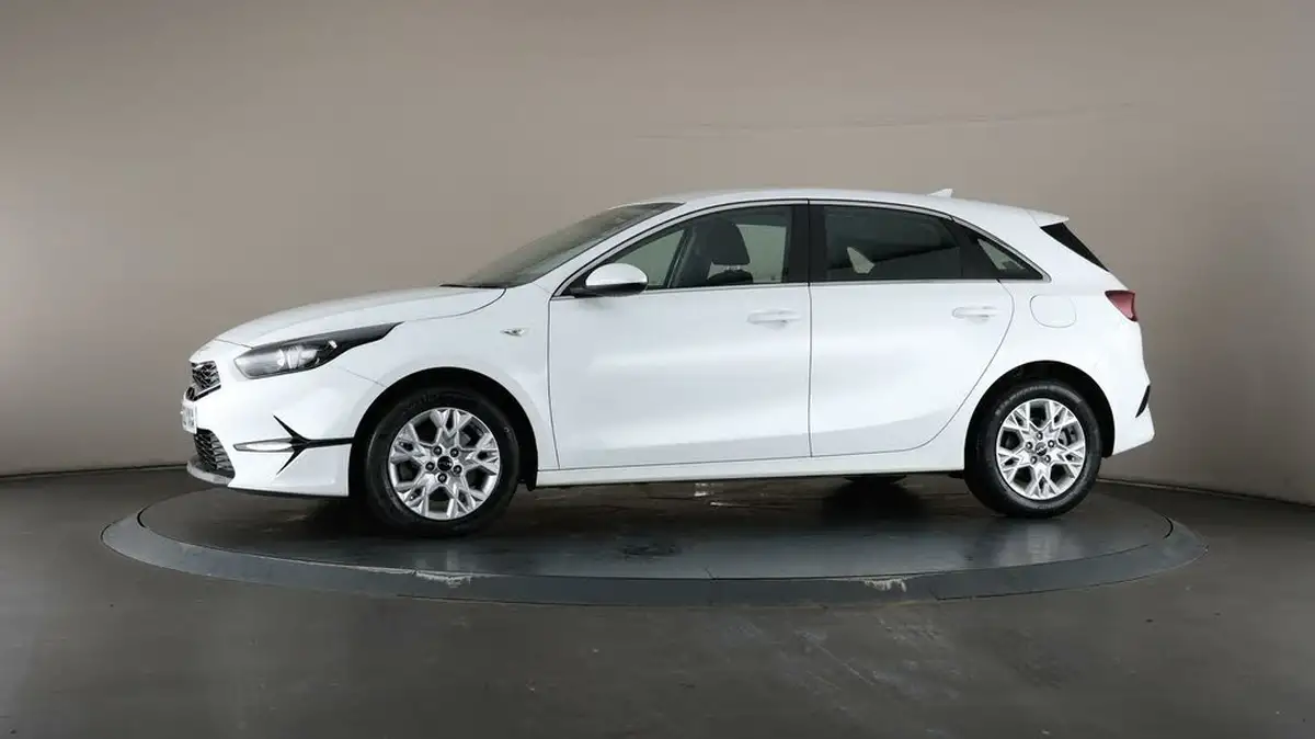 2021-kia-ceed-10-t-gdi-2-hatchback-big-38