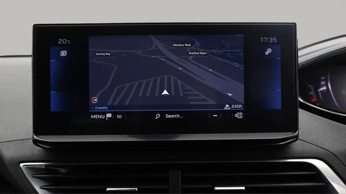 2021-peugeot-5008-suv-15-bluehdi-allure-big-11