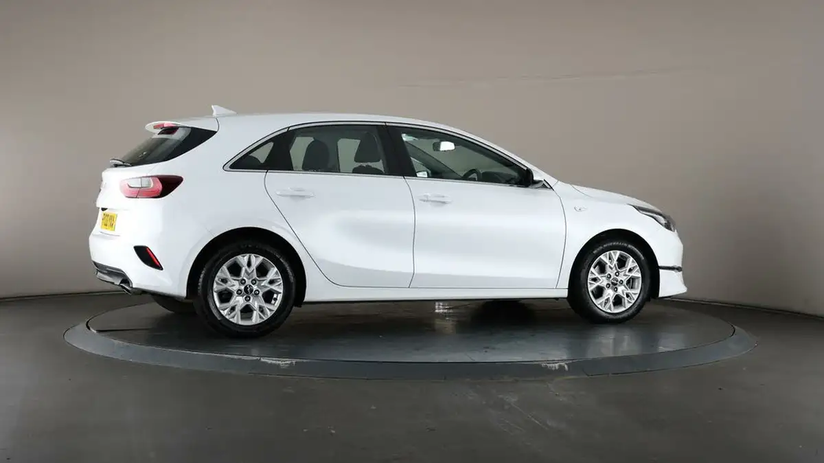 2021-kia-ceed-10-t-gdi-2-hatchback-big-62