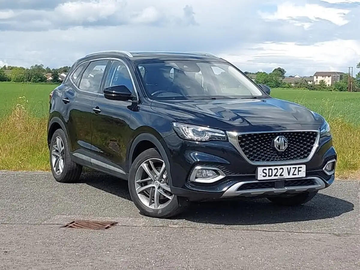 2022-mg-hs-15t-gdi-exclusive-162ps-big-0