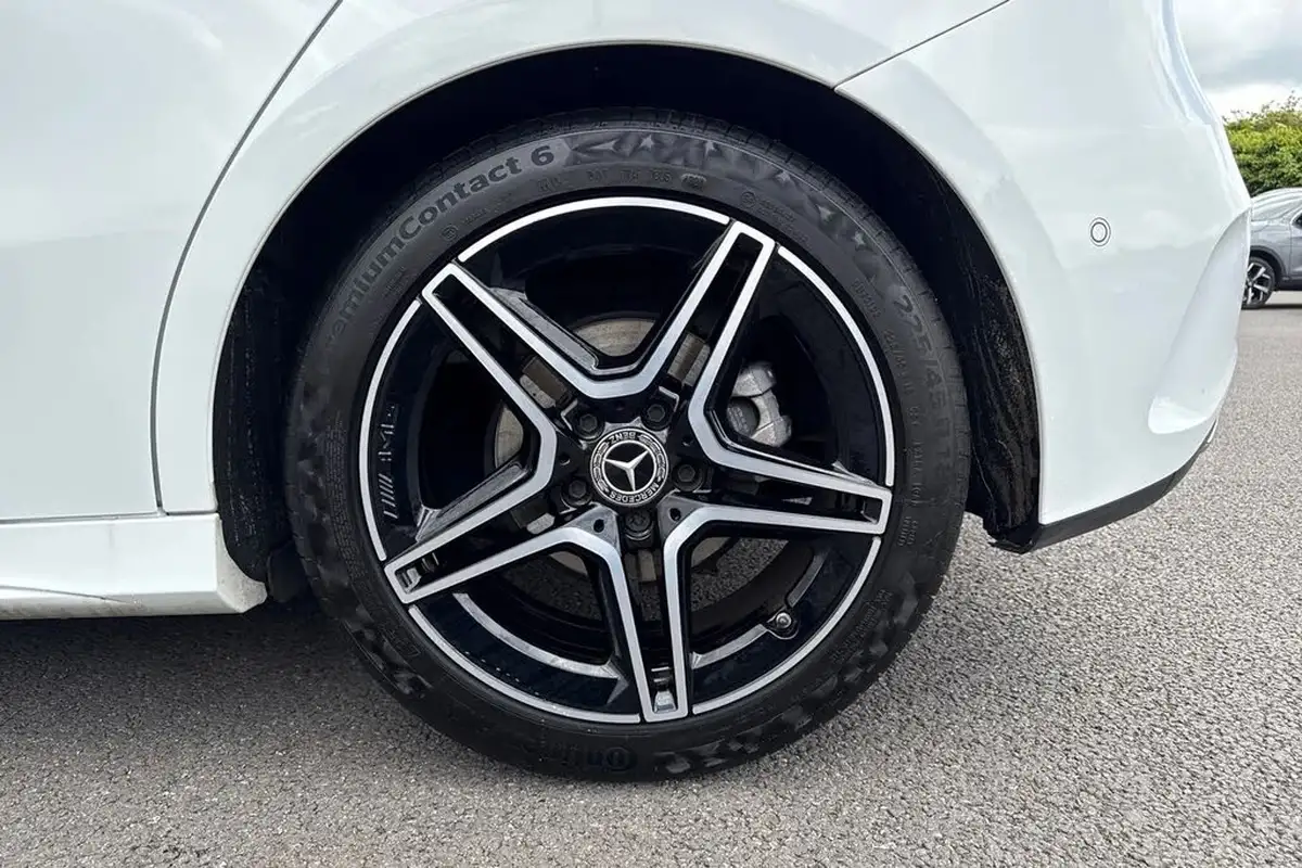2022-mercedes-benz-a-class-13-a180-amg-line-executive-hatchback-5d-7g-dct-big-23