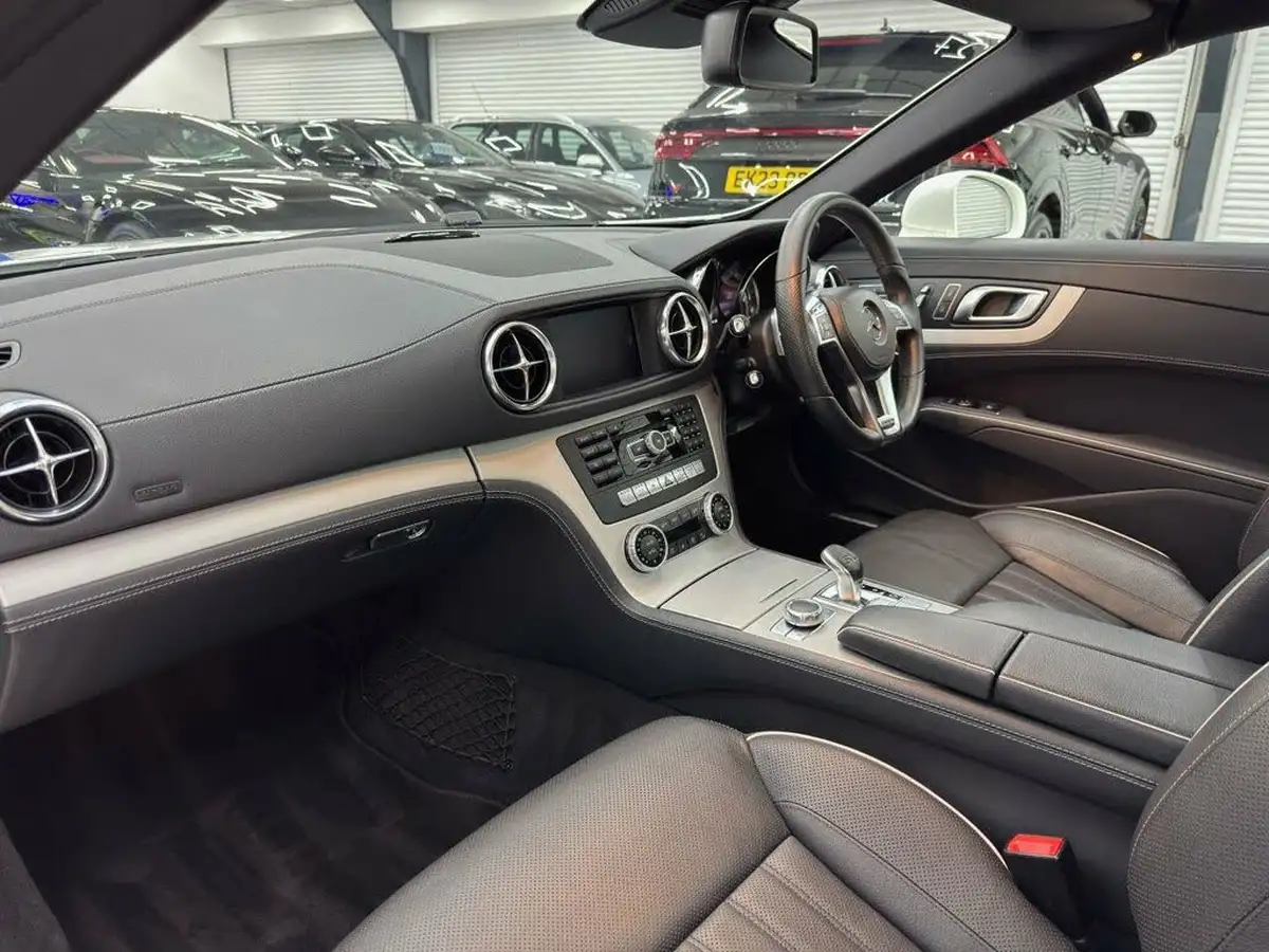 2015-mercedes-benz-sl-class-30-sl400-amg-sport-333bhp-convertible-big-29