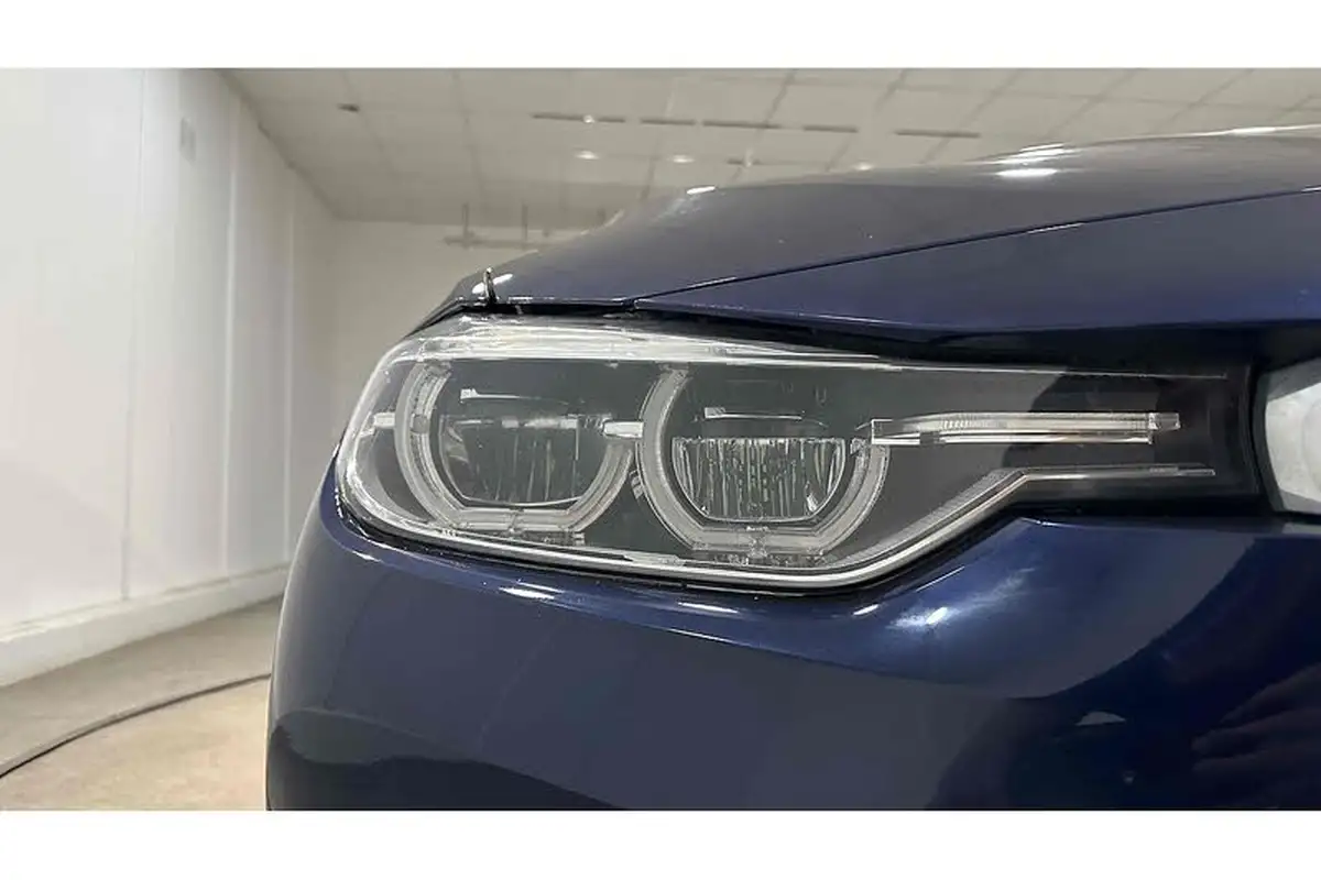 2018-bmw-3-series-20-320i-sport-saloon-4d-auto-big-12