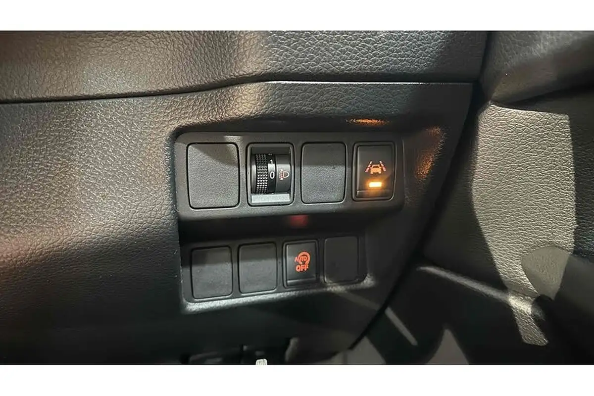 2020-nissan-qashqai-13-dig-t-n-connecta-140ps-big-30