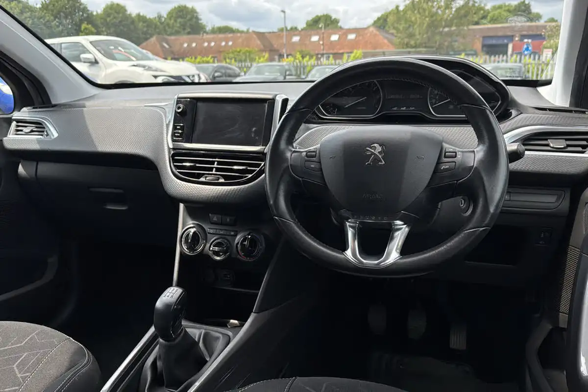 2018-peugeot-2008-suv-12-puretech-active-82bhp-ss-big-6
