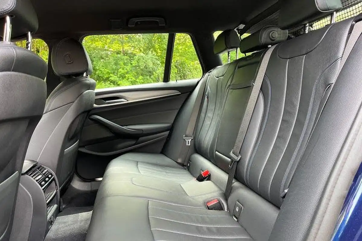2019-bmw-5-series-20td-520d-m-sport-188bhp-xdrive-touring-5d-big-19
