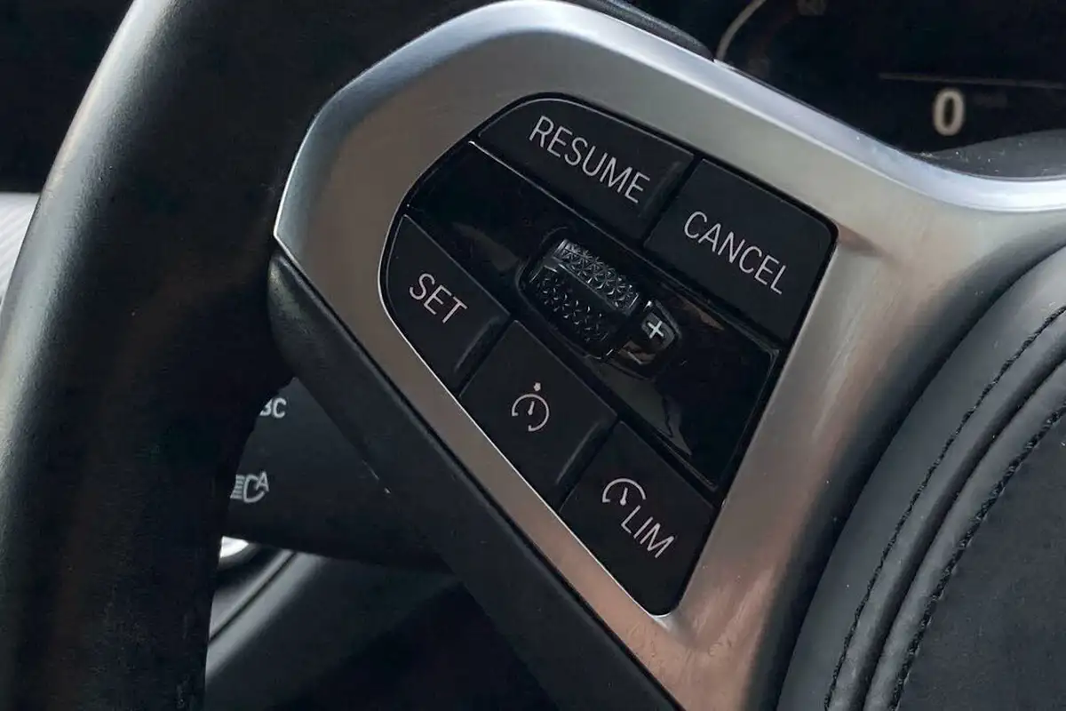2022-bmw-2-series-15-218i-sport-lcp-coupe-4d-dct-big-25