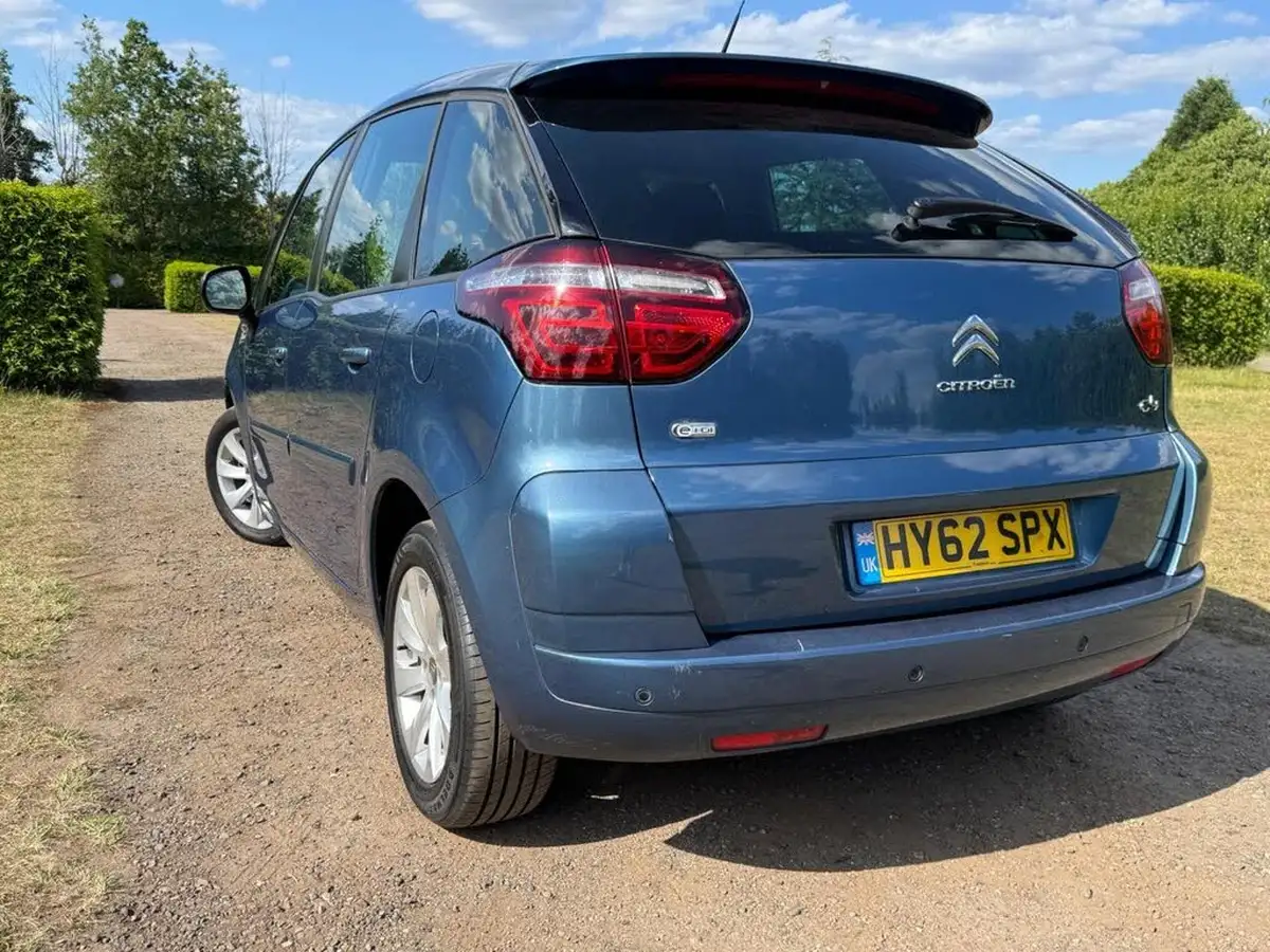 2012-citroen-c4-picasso-16e-hdi-edition-big-9
