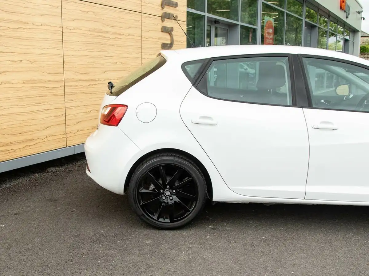 2017-seat-ibiza-12-tsi-fr-technology-110ps-hatchback-5d-big-6