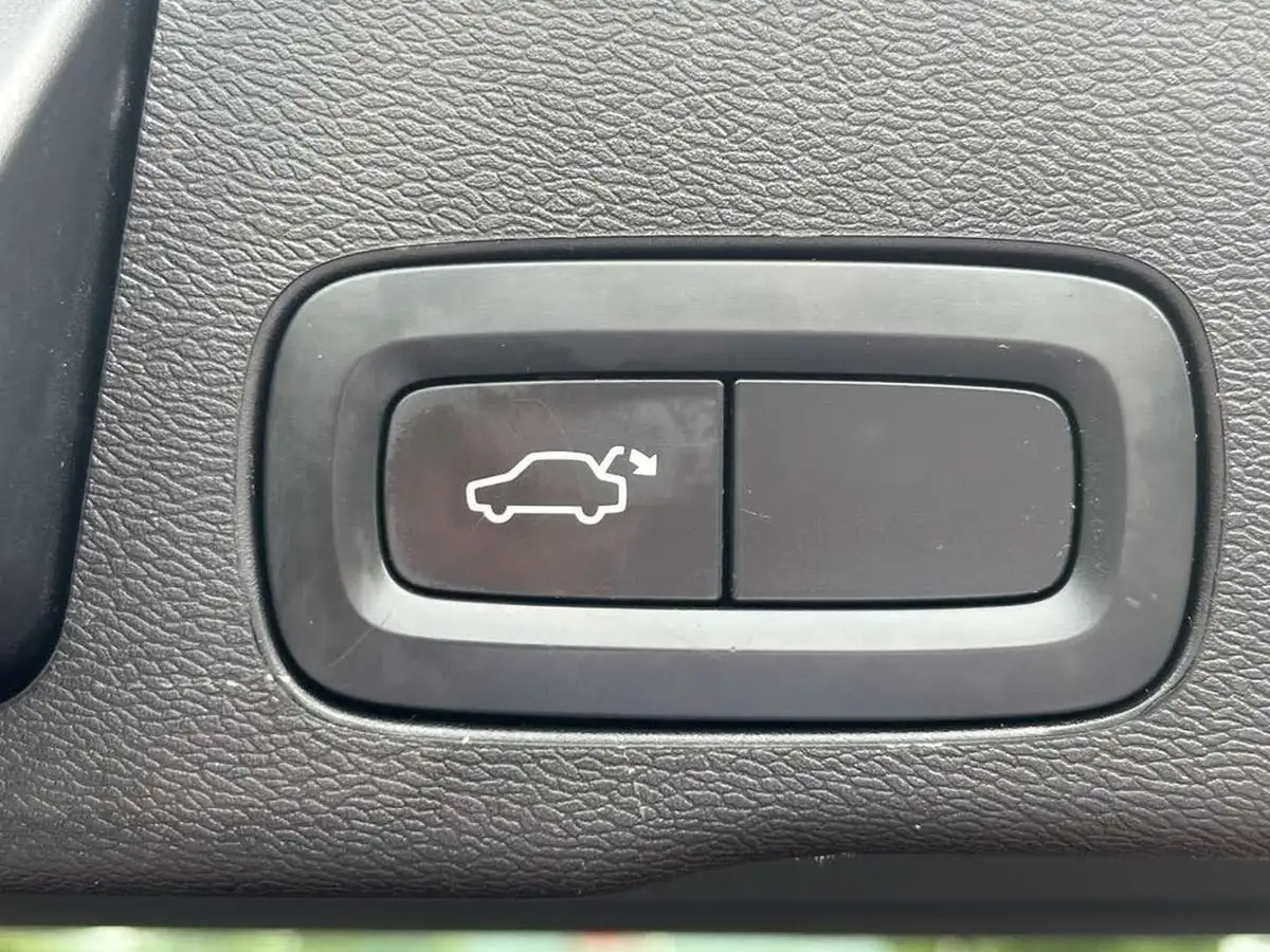 2020-volvo-xc60-20td-b4-r-design-awd-big-5