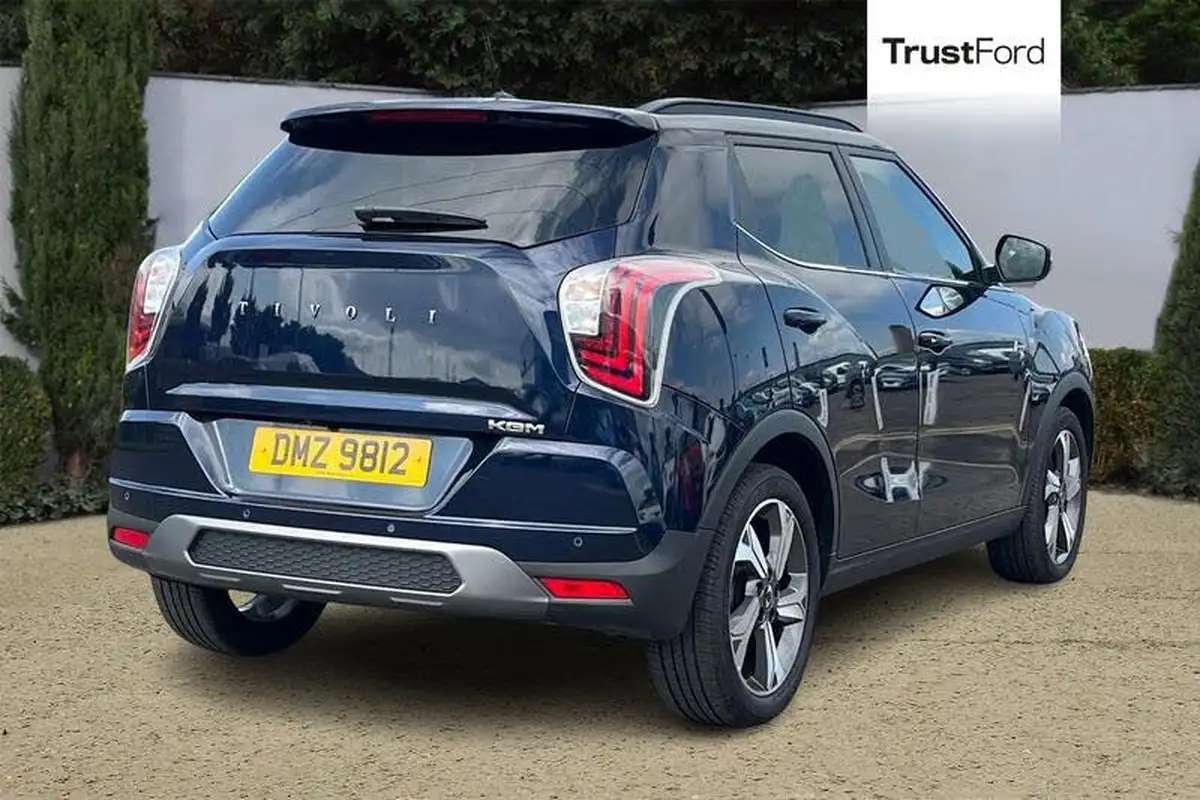 2024-kgm-ssangyong-tivoli-15-k40-big-3